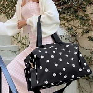 ALICE + OLIVIA Daisy Print Travel Weekend Duffle Bag NWT